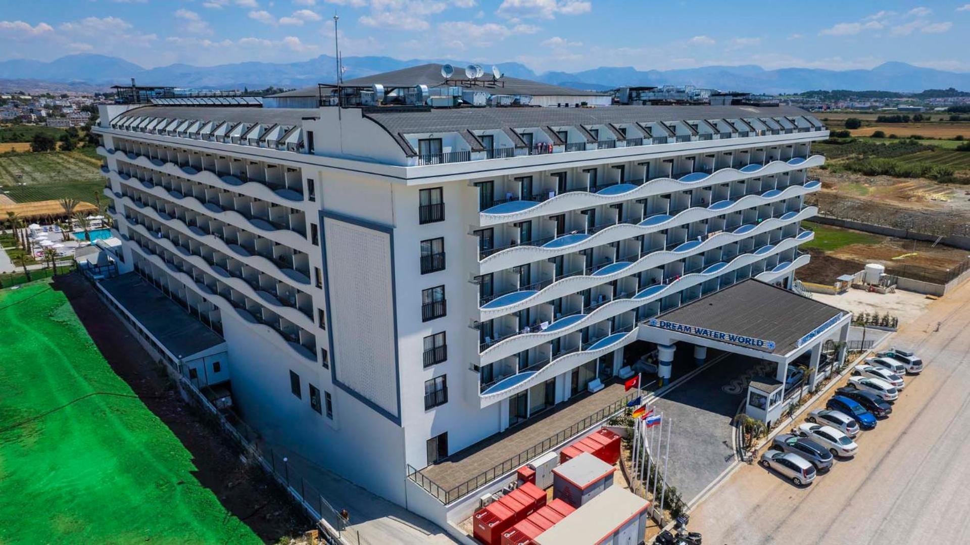 Dream Water World Hotel Side Exterior foto