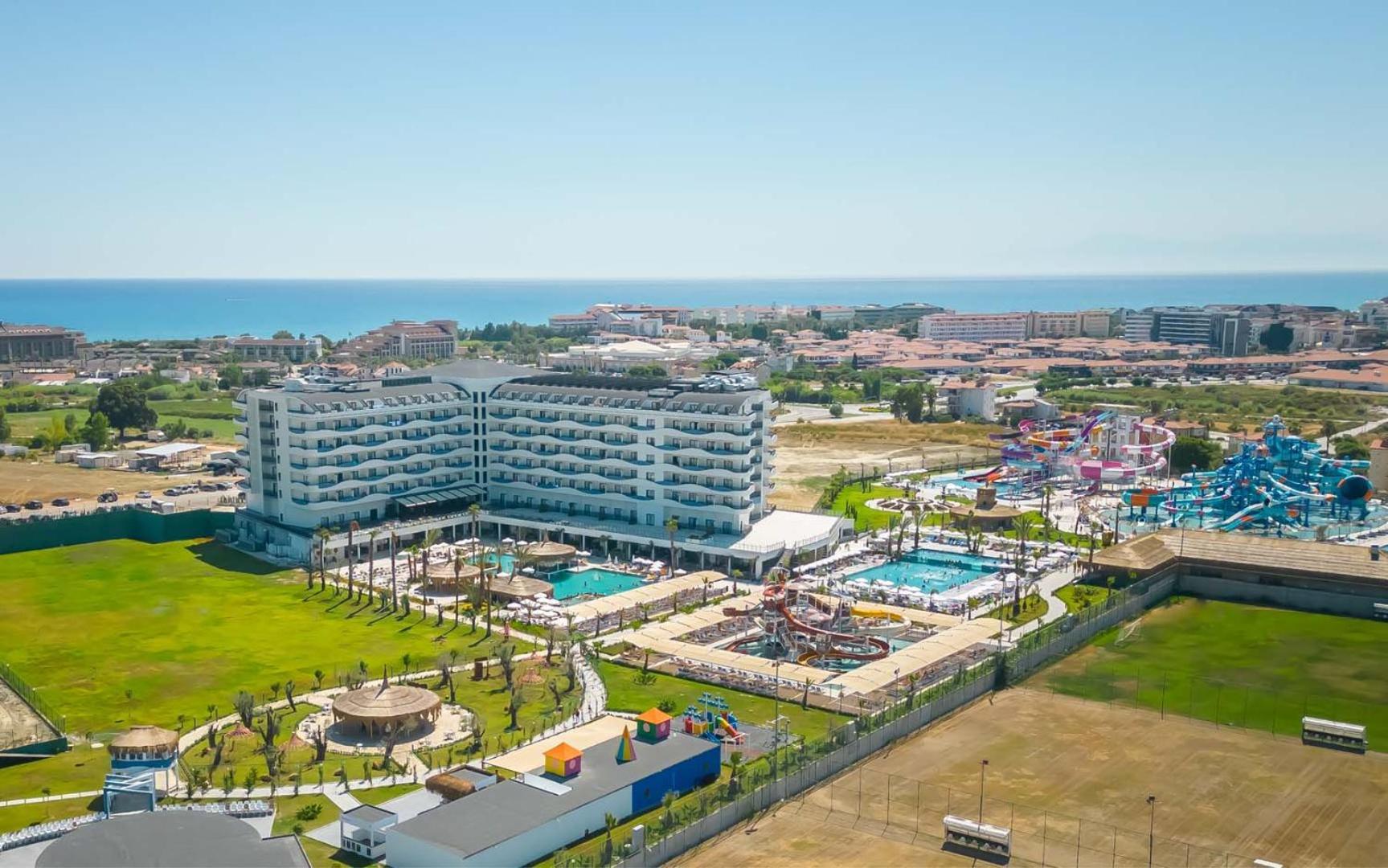 Dream Water World Hotel Side Exterior foto